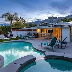  Holiday home Serene 4 Bed 3 Bath Heated Pool Natural Backyard Heart Of United States